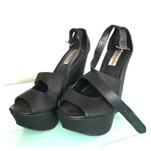 Black Steve Madden Wedges